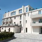 Amaris Hotel 4*