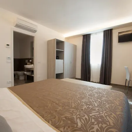 Hotel Amaris 4*