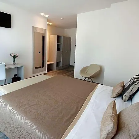 Amaris Hotel