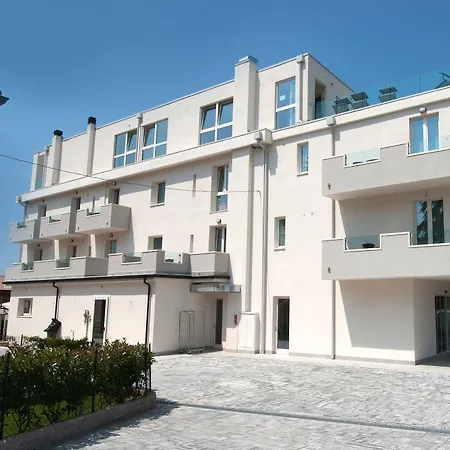 Amaris Otel 4*