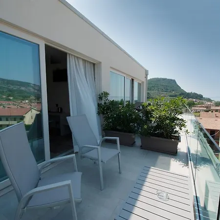 Italia 4* Garda (Verona)